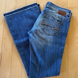 Women’s Mavi low rise belle bottom jeans